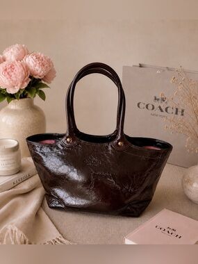 Coach Patent Leather Gallery Tote glazed leather pink satin interior